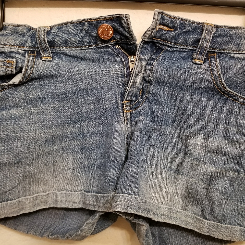 Cherokee blue jean shorts